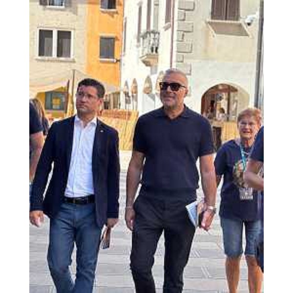 Al centro l'assessore Bini a Valvasone - Al centro l'assessore Bini a Valvasone