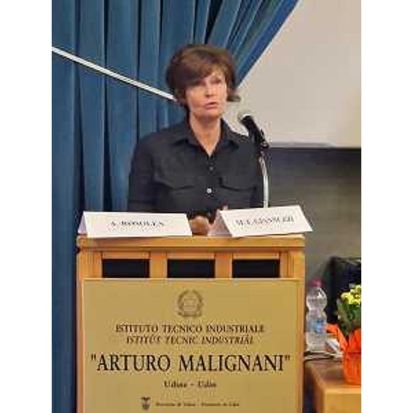 L'assessore regionale Alessia Rosolen interviene al Malignani - L'assessore regionale Alessia Rosolen interviene al Malignani