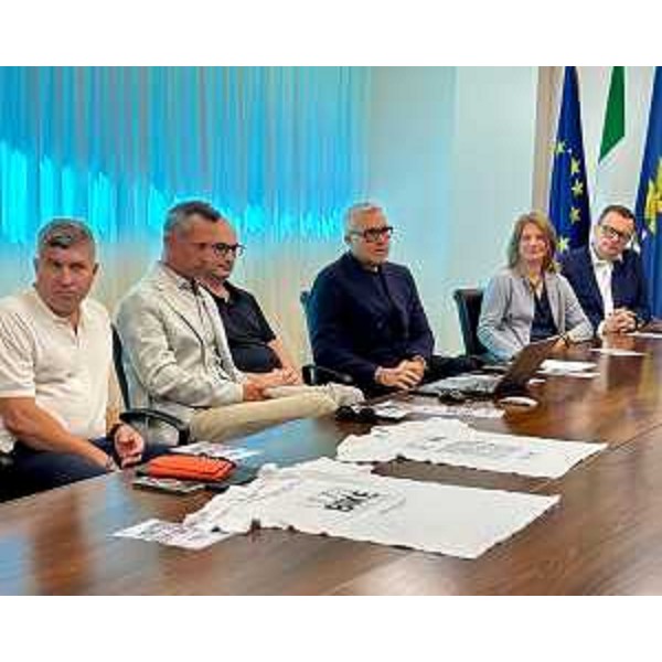 L'assessore Bini interviente alla presentazione di Udin Bike Festival nella sede della Regione a Udine - L'assessore Bini interviente alla presentazione di Udin Bike Festival nella sede della Regione a Udine