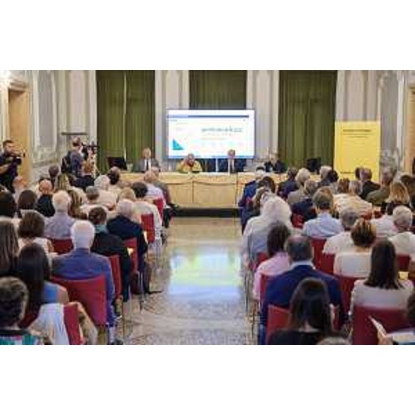 Il pubblico presente alla cerimonia di presentazione di Pordenonelegge 2025 - Il pubblico presente alla cerimonia di presentazione di Pordenonelegge 2025
