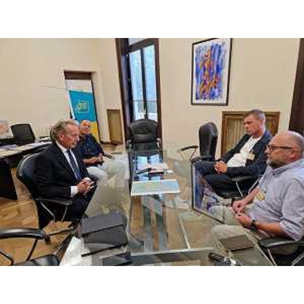 L'assessore regionale alla Difesa dell'Ambiente Fabio Scoccimarro all'incontro su Lignano SAbbiadoro - L'assessore regionale alla Difesa dell'Ambiente Fabio Scoccimarro all'incontro su Lignano SAbbiadoro