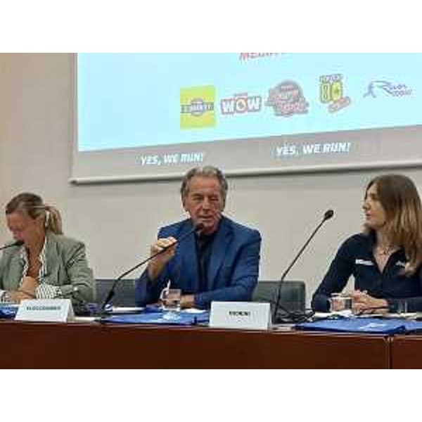 L'assessore Scoccimarro nel corso del suo intervento - L'assessore Scoccimarro nel corso del suo intervento