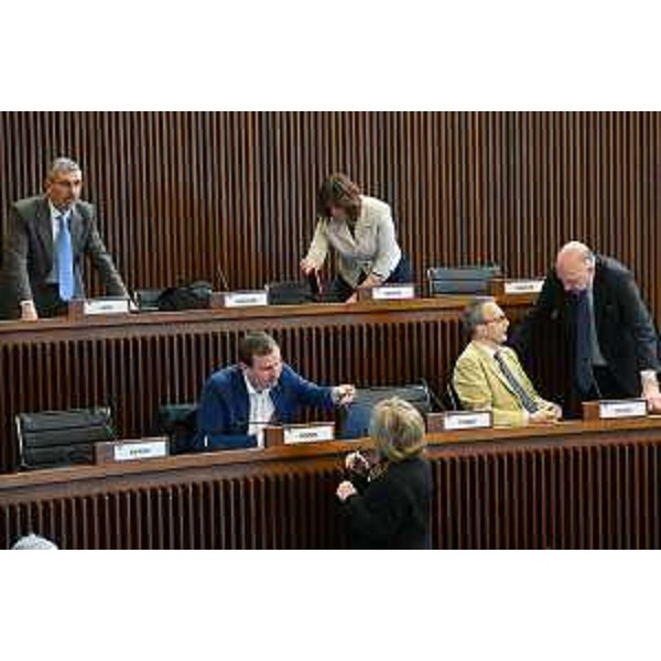 I banchi del Pd durante una seduta del Consiglio regionale - I banchi del Pd durante una seduta del Consiglio regionale