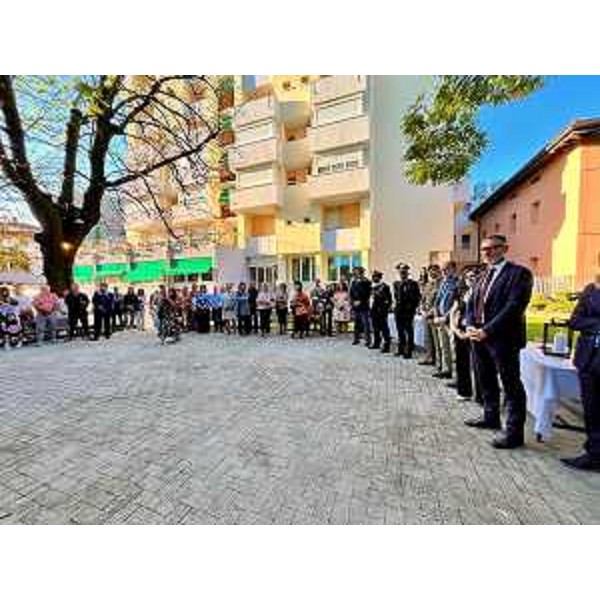 Una fase della cerimonia svoltasi a Spilimbergo - Una fase della cerimonia svoltasi a Spilimbergo