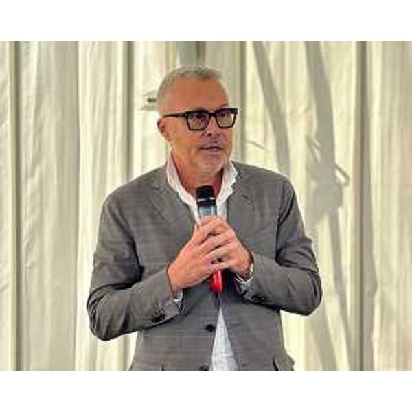 L'assessore Bini nel corso del suo intervento - L'assessore Bini nel corso del suo intervento