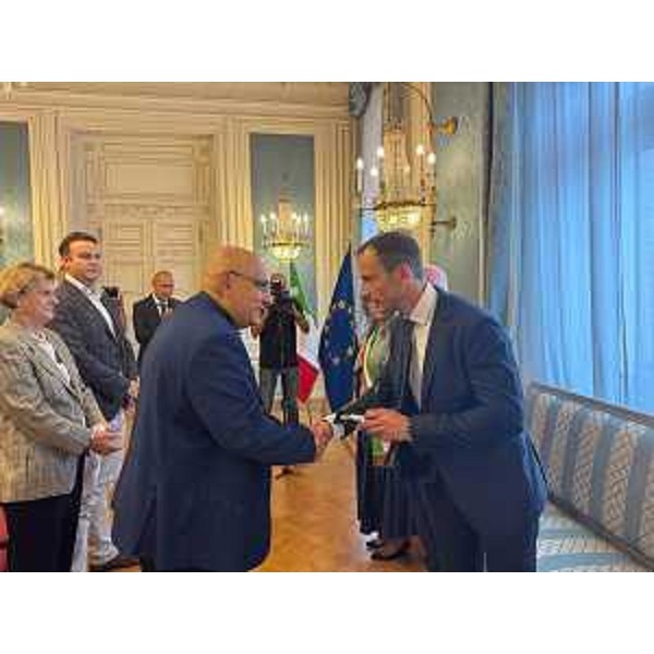 Il governatore del Friuli Venezia Giulia Massimiliano Fedriga alla cerimonia di consegna delle Medaglie d'Onore in memoria dei cittadini italiani, militari e civili, deportati e internati nei campi di concentramento nazisti e destinati al lavoro coatto per l'economia di guerra, svoltasi nella Prefettura di Trieste. - Il governatore del Friuli Venezia Giulia Massimiliano Fedriga alla cerimonia di consegna delle Medaglie d'Onore in memoria dei cittadini italiani, militari e civili, deportati e internati nei campi di concentramento nazisti e destinati al lavoro coatto per l'economia di guerra, svoltasi nella Prefettura di Trieste. 