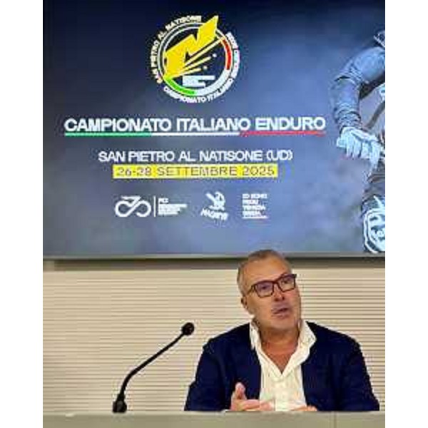 Lassessore regionale alle Attività produttive e turismo, Sergio Emidio Bini, alla presentazione del Campionato italiano di enduro - Lassessore regionale alle Attività produttive e turismo, Sergio Emidio Bini, alla presentazione del Campionato italiano di enduro