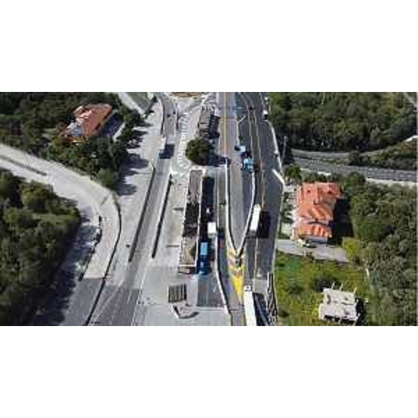 Le immagini dall'alto dei lavori eseguiti al valico di Fernetti - Le immagini dall'alto dei lavori eseguiti al valico di Fernetti