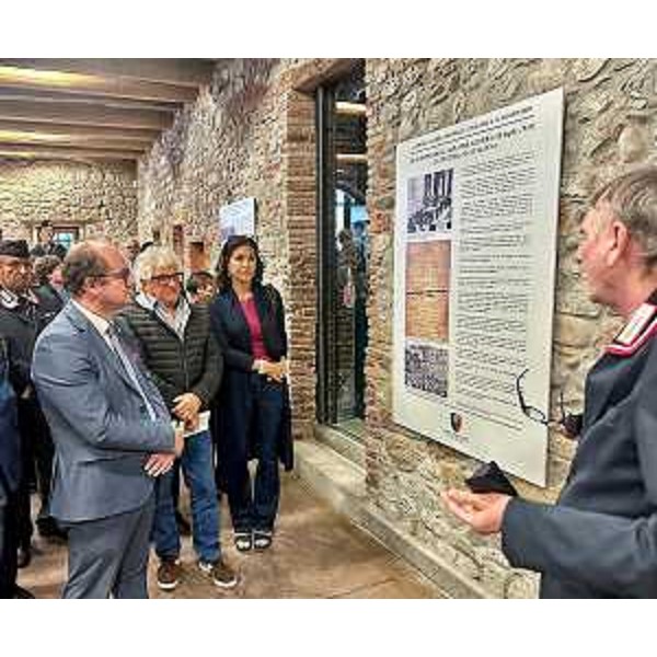 Il vicegovernatore del Friuli Venezia Giulia con delega alla Cultura Mario Anzil a Moimacco all'inaugurazione della mostra "La Prima Guerra Mondiale (1915-1918) e i Carabinieri" - Il vicegovernatore del Friuli Venezia Giulia con delega alla Cultura Mario Anzil a Moimacco all'inaugurazione della mostra "La Prima Guerra Mondiale (1915-1918) e i Carabinieri"
