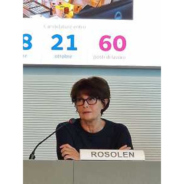 L'assessore Alessia Rosolen alla presentazione del recruiting day Pittini nella sede della Regione a Udine - L'assessore Alessia Rosolen alla presentazione del recruiting day Pittini nella sede della Regione a Udine