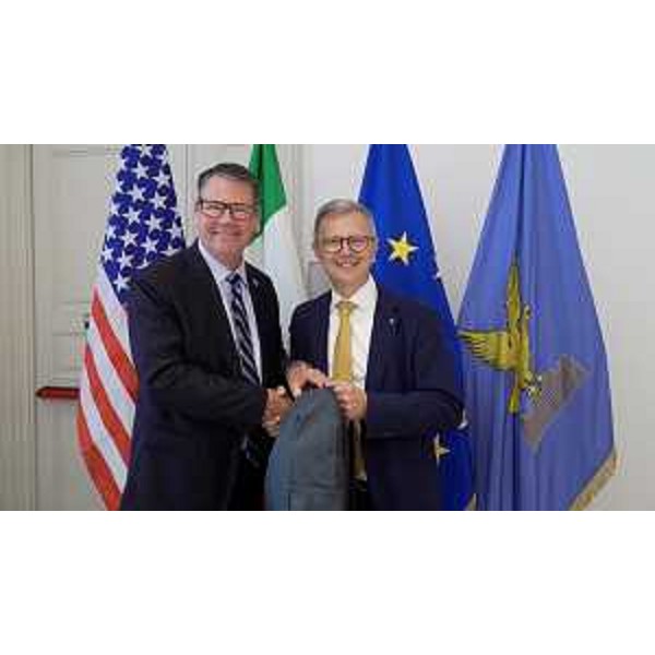 L'assessore Zannier con il segretario dell'Agricoltura e delle foreste della Virginia Matthew Lohr - L'assessore Zannier con il segretario dell'Agricoltura e delle foreste della Virginia Matthew Lohr