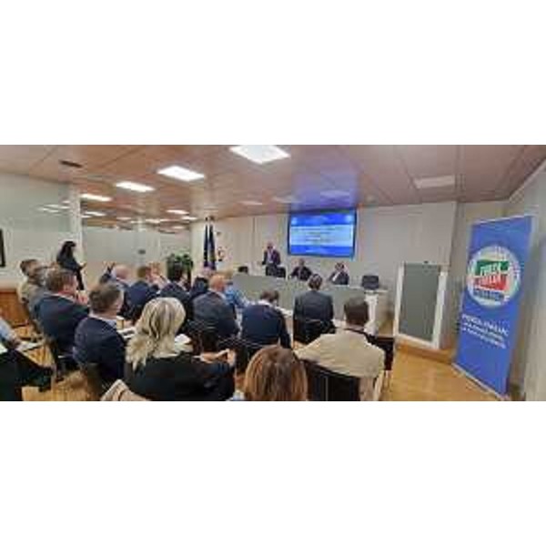 I consigliere di Gruppo Forza Italia durante l'incontro ad Udine - I consigliere di Gruppo Forza Italia durante l'incontro ad Udine