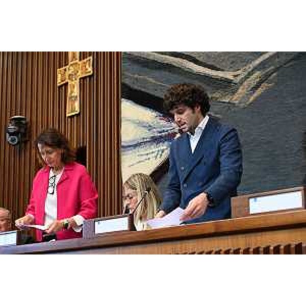 Simone Polesello (Fp) durante lo spoglio delle votazioni in Aula - Simone Polesello (Fp) durante lo spoglio delle votazioni in Aula