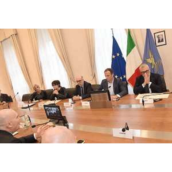 Il governatore Massimiliano Fedriga a Trieste affiancato dagli assessori Riccardo Riccardi, Sergio Emidio Bini e Alessia Rosolen. - Il governatore Massimiliano Fedriga a Trieste affiancato dagli assessori Riccardo Riccardi, Sergio Emidio Bini e Alessia Rosolen.