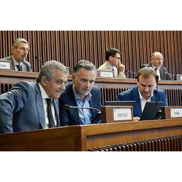 Da sinistra Francesco Martines, Massimo Mentil e Massimiliano Pozzo (Pd) - Da sinistra Francesco Martines, Massimo Mentil e Massimiliano Pozzo (Pd)