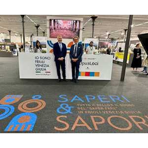 L'assessore regionale alle Attività produttive Sergio Emidio Bini con Antonio Di Piazza presidente di Udine Esposizioni - L'assessore regionale alle Attività produttive Sergio Emidio Bini con Antonio Di Piazza presidente di Udine Esposizioni