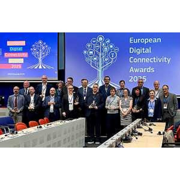 L'assessore Callari alla cerimonia di premiazione degli European digital connecting awards. - L'assessore Callari alla cerimonia di premiazione degli European digital connecting awards.