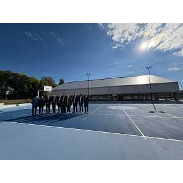 Un momento della visita del vicegovernatore con delega a Cultura e Sport, Mario Anzil, al nuovo Le Fucine Sport Center di Buttrio. - Un momento della visita del vicegovernatore con delega a Cultura e Sport, Mario Anzil, al nuovo Le Fucine Sport Center di Buttrio.