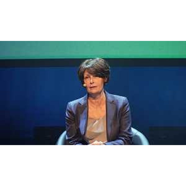 L'assessore regionale Alessia Rosolen a Gorizia sul palco del Forum delle società benefit - L'assessore regionale Alessia Rosolen a Gorizia sul palco del Forum delle società benefit