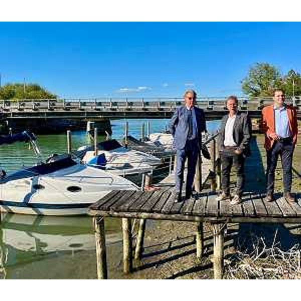 L'assessore Scoccimarro assime al sindaco Polidori e alla sua Giumta comunale durante il sopralluogo al Rio Ospo - L'assessore Scoccimarro assime al sindaco Polidori e alla sua Giumta comunale durante il sopralluogo al Rio Ospo