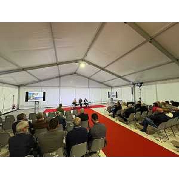 Il vice governatore con delega alla Cultura Mario Anzil e lassessore a Infrastrutture e territorio Cristina Amirante, all'evento sul patrimonio immobiliare a Villa Manin - Il vice governatore con delega alla Cultura Mario Anzil e lassessore a Infrastrutture e territorio Cristina Amirante, all'evento sul patrimonio immobiliare a Villa Manin