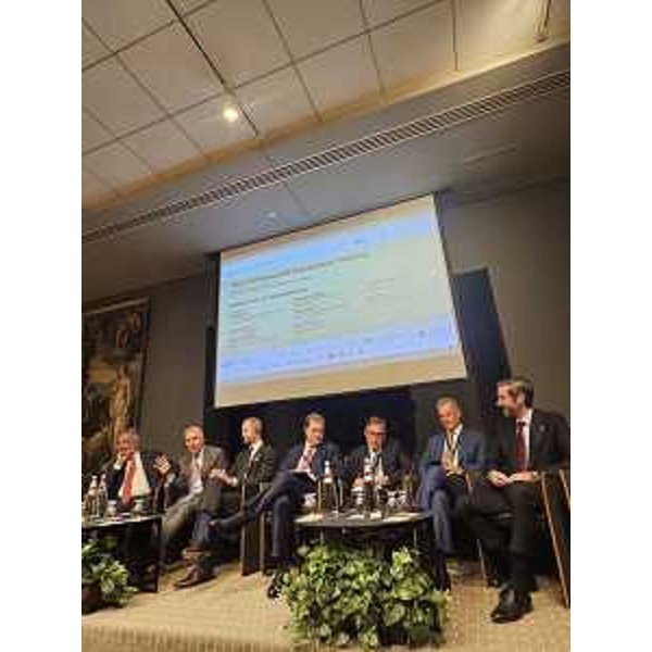 Il panel dell'incontro Italy-Us Tech Business and Investment Matching Initiative a Washington con l'assessore del Friuli Venezia Giulia Sergio Emidio Bini - Il panel dell'incontro Italy-Us Tech Business and Investment Matching Initiative a Washington con l'assessore del Friuli Venezia Giulia Sergio Emidio Bini