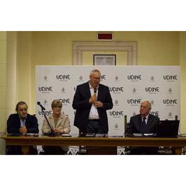 Il presidente del Cr Fvg, Mauro Bordin, alla persentazione del calendario 2026 della Lilt - Il presidente del Cr Fvg, Mauro Bordin, alla persentazione del calendario 2026 della Lilt