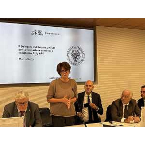 L'assessore regionale al Lavoro, formazione e istruzione, Alessia Rosolen, alla presentazione di Edu Job Fair. - L'assessore regionale al Lavoro, formazione e istruzione, Alessia Rosolen, alla presentazione di Edu Job Fair. 