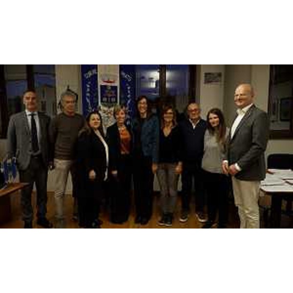 Foto di gruppo al termine dell'incontro - Foto di gruppo al termine dell'incontro