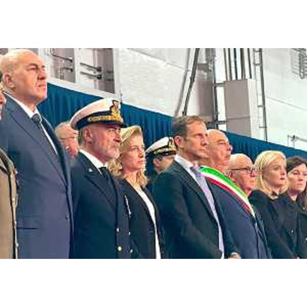 Al centro della foto, tra le altre autorità, il governatore Massimiliano Fedriga - Al centro della foto, tra le altre autorità, il governatore Massimiliano Fedriga