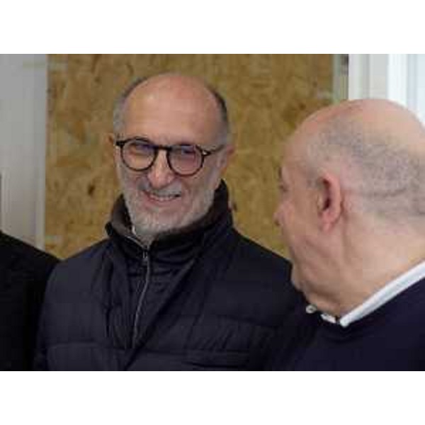 L'asssessore Riccardi al taglio del nastro delle due aule multisensoriali realizzate alle Scuole Secondarie di primo grado "Alessandro Manzoni" (Istituto comprensivo 3) e "Enrico Fermi" (Istituto comprensivo 4) di Udine - L'asssessore Riccardi al taglio del nastro delle due aule multisensoriali realizzate alle Scuole Secondarie di primo grado "Alessandro Manzoni" (Istituto comprensivo 3) e "Enrico Fermi" (Istituto comprensivo 4) di Udine