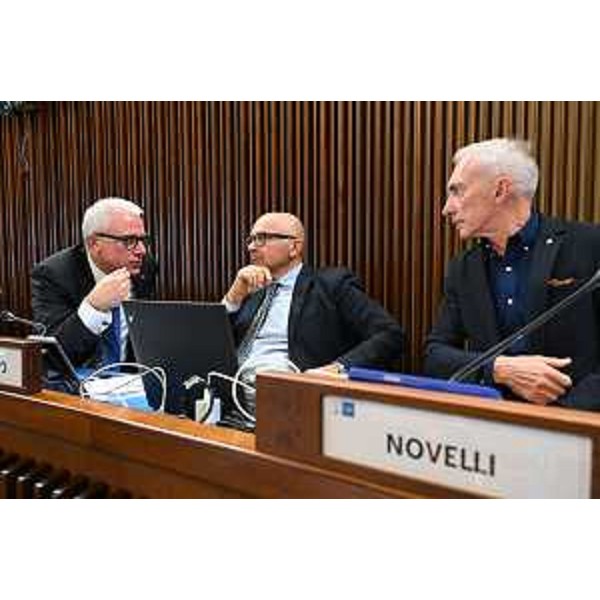 Da sinistra: Andrea Cabibbo, Michele Lobianco e Roberto Novelli (Forza Italia) - Da sinistra: Andrea Cabibbo, Michele Lobianco e Roberto Novelli (Forza Italia)