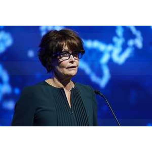 Lassessore regionale al Lavoro, formazione, istruzione, ricerca, università e famiglia Alessia Rosolen durante lintervento dapertura della terza edizione di Selecting Italy - Lassessore regionale al Lavoro, formazione, istruzione, ricerca, università e famiglia Alessia Rosolen durante lintervento dapertura della terza edizione di Selecting Italy