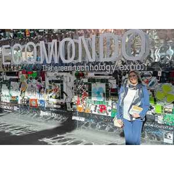 Lassessore alle Infrastrutture e Territorio Cristina Amirante all'ingresso di Ecomondo. - Lassessore alle Infrastrutture e Territorio Cristina Amirante all'ingresso di Ecomondo.