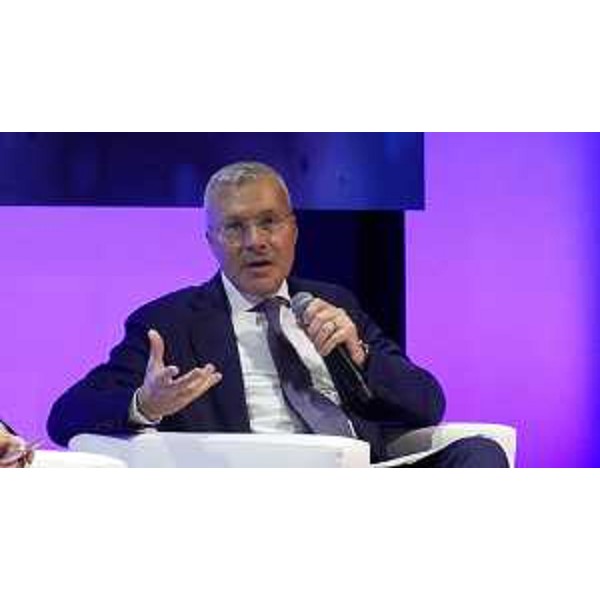 L'assessore Bini durante la tavola rotonda "Attrarre investimenti nelle aree di interesse comune - Regioni a confronto" nell'ambito di Selecting Italy 2025 - L'assessore Bini durante la tavola rotonda "Attrarre investimenti nelle aree di interesse comune - Regioni a confronto" nell'ambito di Selecting Italy 2025