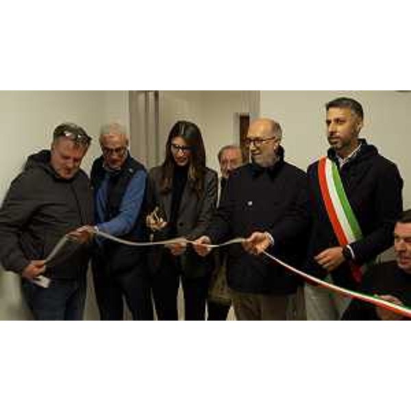 L'inaugurazione del nuovo ambulatorio medico affidato alla dottoressa Chiara Vriz alla presenza del sindaco Andrea Faccin, dei membri dell'amministrazione comunale, del parroco don Ivo Dereani - L'inaugurazione del nuovo ambulatorio medico affidato alla dottoressa Chiara Vriz alla presenza del sindaco Andrea Faccin, dei membri dell'amministrazione comunale, del parroco don Ivo Dereani