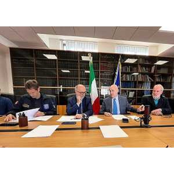 L'incontro svoltosi oggi in Prefettura a Pordenone alla presenza dell'assessore regionale alla Protezione civile Riccardo Riccardi - L'incontro svoltosi oggi in Prefettura a Pordenone alla presenza dell'assessore regionale alla Protezione civile Riccardo Riccardi