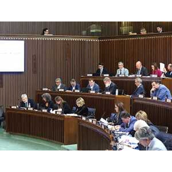 Consiglieri regionali impegnati nell'esame del disegno di legge 61 - Consiglieri regionali impegnati nell'esame del disegno di legge 61