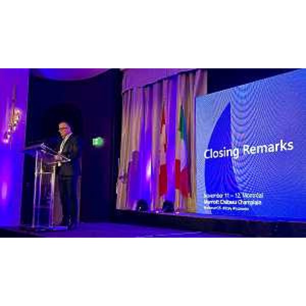 Uno degli interventi della delegazione del Friuli Venezia Giulia al Forum Canada-Italia sull'Intelligenza artificiale di Montréal (Canada) - Uno degli interventi della delegazione del Friuli Venezia Giulia al Forum Canada-Italia sull'Intelligenza artificiale di Montréal (Canada)