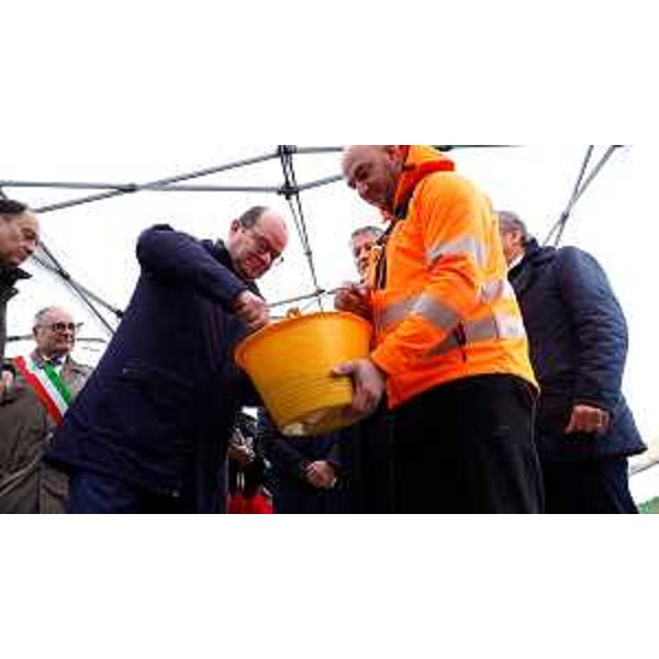 Il vicegovernatore con delega alla Cultura del Friuli Venezia Giulia, Mario Anzil, assiema ai ministri Giuli e Ciriani alla caserma statale "Cordero Lanza di Montezemolo" nell'ambito della visita istituzionale dedicata all'avanzamento del progetto "Recovery Art", uno dei cinque poli nazionali individuati dal Ministero della Cultura all'interno del Pnrr - NextGenerationEU. - Il vicegovernatore con delega alla Cultura del Friuli Venezia Giulia, Mario Anzil, assiema ai ministri Giuli e Ciriani alla caserma statale "Cordero Lanza di Montezemolo" nell'ambito della visita istituzionale dedicata all'avanzamento del progetto "Recovery Art", uno dei cinque poli nazionali individuati dal Ministero della Cultura all'interno del Pnrr - NextGenerationEU.