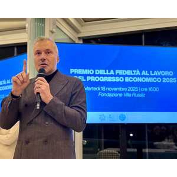 L'intervento dell'assessore regionale alle Attività produttive Sergio Emidio Bini - L'intervento dell'assessore regionale alle Attività produttive Sergio Emidio Bini