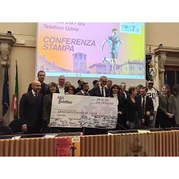 Un momento della conferenza stampa di presentazione della 27esima edizione della staffetta Telethon - Un momento della conferenza stampa di presentazione della 27esima edizione della staffetta Telethon