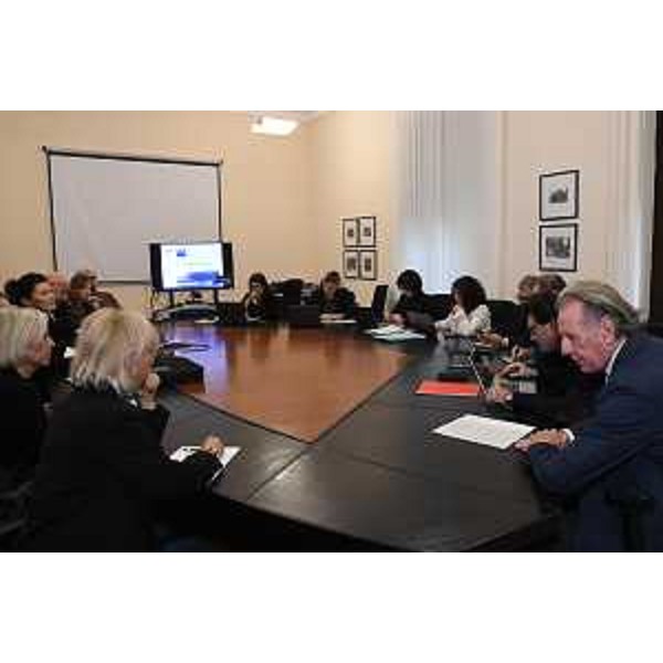 L'assessore Scoccimarro durante il suo intervento - L'assessore Scoccimarro durante il suo intervento