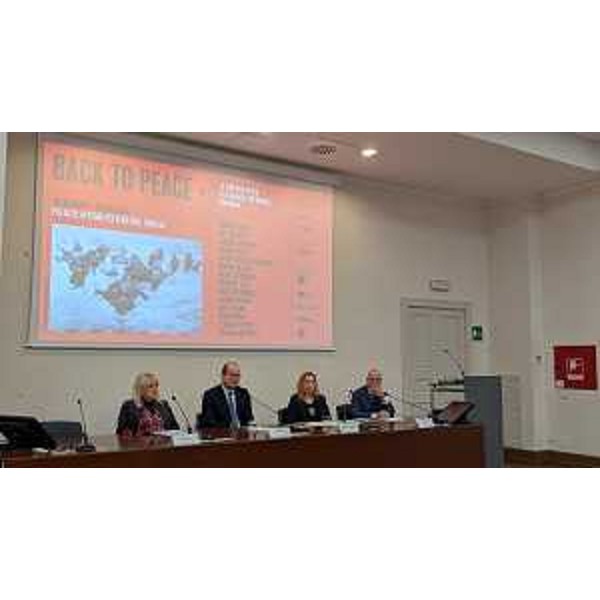 Il vice governatore con delega alla Cultura Mario Anzil con la direttrice di Erpac Fvg Lydia Alessio Vernì e con gli assessori del Comune di Gorizia alla Capitale europea della Cultura Patrizia Artico, e alla Cultura Fabrizio Oreti - Il vice governatore con delega alla Cultura Mario Anzil con la direttrice di Erpac Fvg Lydia Alessio Vernì e con gli assessori del Comune di Gorizia alla Capitale europea della Cultura Patrizia Artico, e alla Cultura Fabrizio Oreti