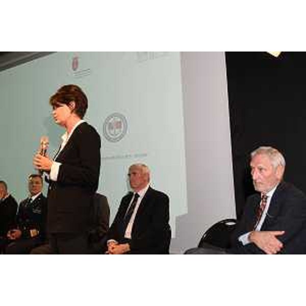 Il saluto iniziale dell'assessore alla Formazione e allistruzione Alessia Rosolen. - Il saluto iniziale dell'assessore alla Formazione e allistruzione Alessia Rosolen.