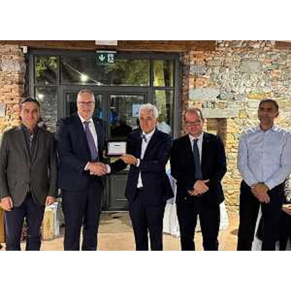 Da sinistra: il consigliere regionale Massimo Moretuzzo, il presidente del Cr Fvg, Mauro Bordin, Fabrizio Pitton, il vicegovernatore, Mario Anzil, e il sindaco, di Rivignano Teor Fabrizio Mattiussi - Da sinistra: il consigliere regionale Massimo Moretuzzo, il presidente del Cr Fvg, Mauro Bordin, Fabrizio Pitton, il vicegovernatore, Mario Anzil, e il sindaco, di Rivignano Teor Fabrizio Mattiussi