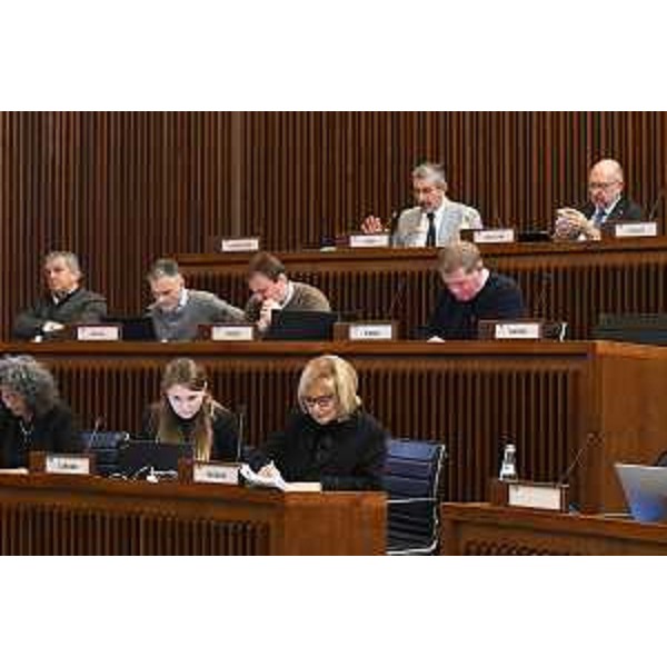 Numerosi consiglieri delle Opposizioni - Numerosi consiglieri delle Opposizioni