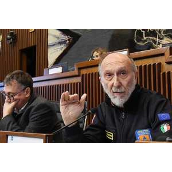 Lassessore regionale alla Salute, Riccardo Riccardi, durante i lavori della Terza Commissione consiliare - Lassessore regionale alla Salute, Riccardo Riccardi, durante i lavori della Terza Commissione consiliare